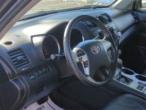 2012 Toyota Highlander SE